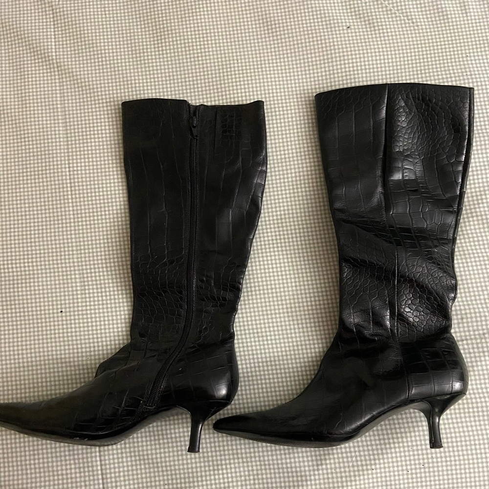 Snake print leather boots